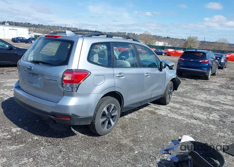 2017 Subaru Forester 2.5I из США, поврежденный, VIN JF2SJABC6HH451001